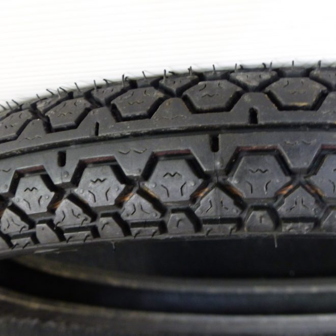 Heidenau 2.50 - 17 Tyre Image 2