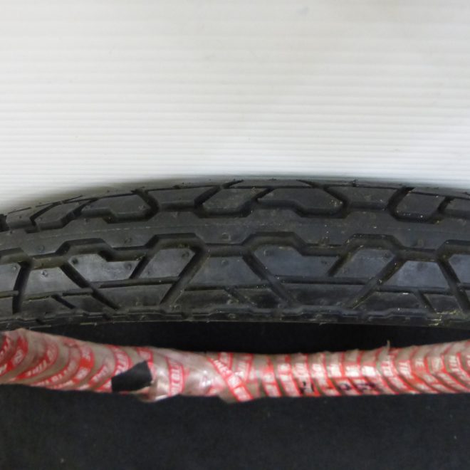 Nitto 2.50 - 17 Tyre Image 2